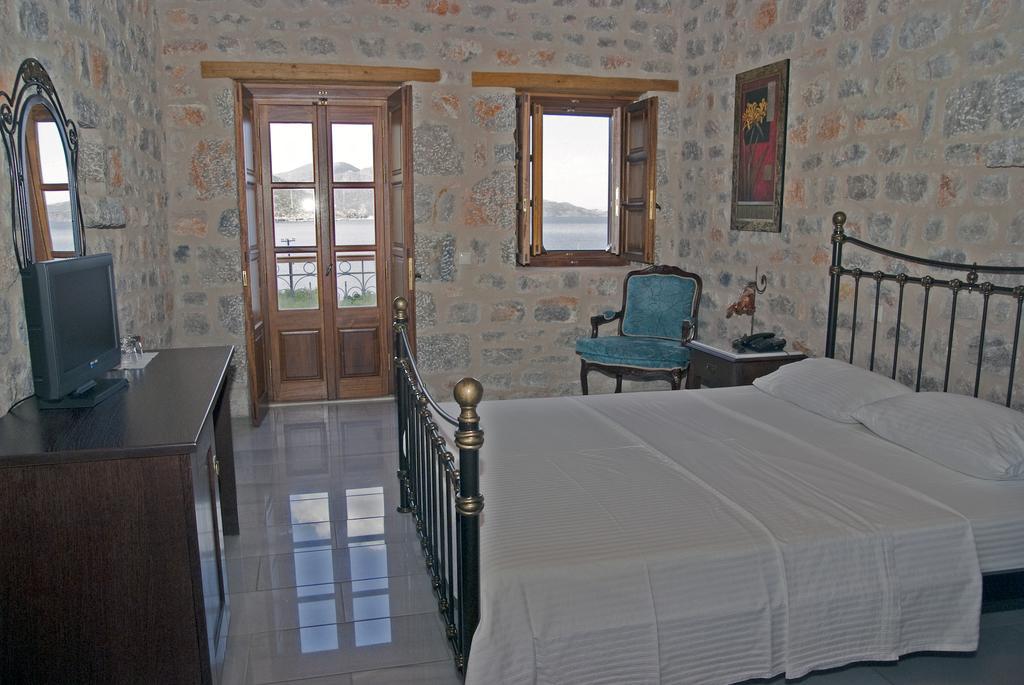 Smyros Resort Poúlithra Quarto foto